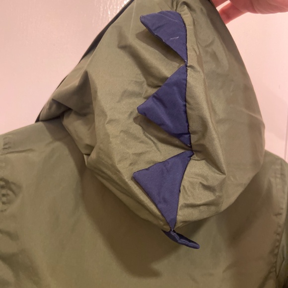 Boy’s Carter’s Green Dinosaur Rain Jacket Slicker Lightweight SZ 10 WATERPROOF - Picture 12 of 13